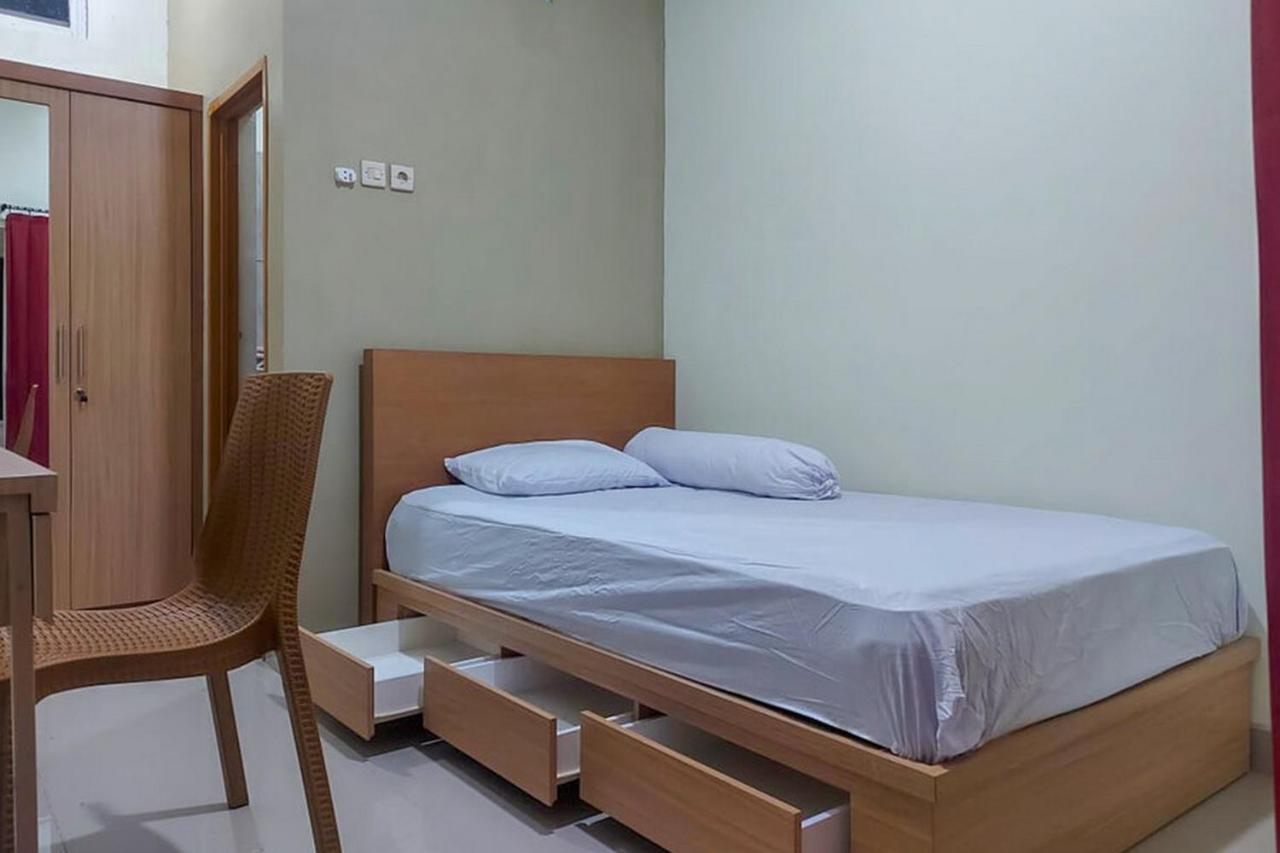 Koolkost @ Jalan Tirto Agung Hotel Srondolwetan Buitenkant foto